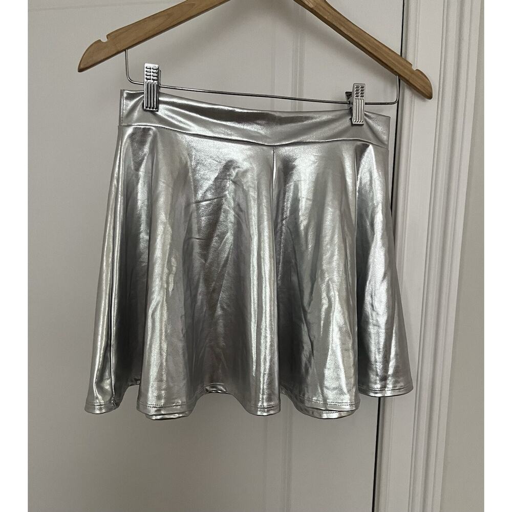 Route 3 Los Angeles women’s metallic silver stretchy mini skirt Sz. S